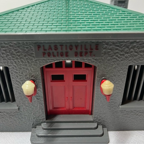 Plasticville Police Department. Model trains or any village accessory. Vintage - Picture 9 of 9